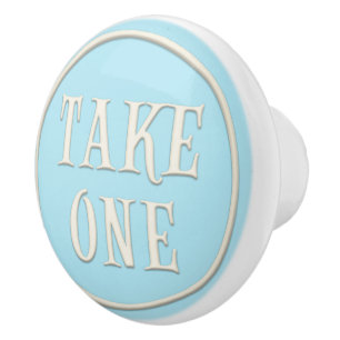 "Ta ett" Wonderland Tea Party Pastel Blue Knopp