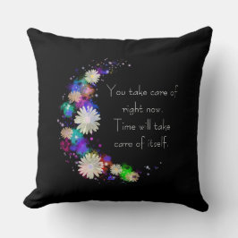 Ta hand om nu blommigtens motiverade konst kudde