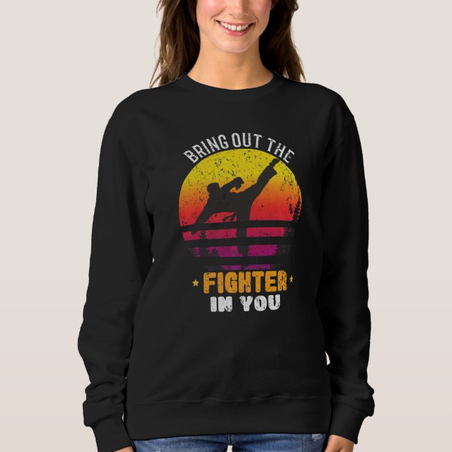 Ta ut striden mot dig för en Karate-kämpare T Shirt (Framsida)