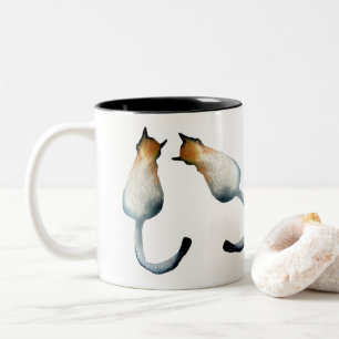 Tabbfärgad och brun kattillustration Två-Tonad mugg