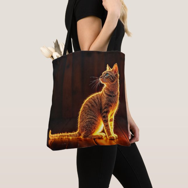 Tabby katt varma belysningsdjur (daggaura) tygkasse (Närbild)