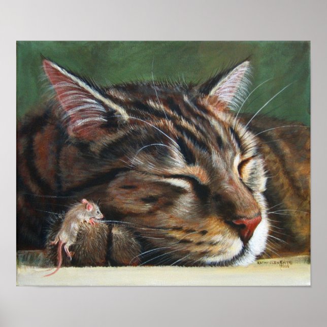 Tabby katt vilande lilla mus Poster (Framsidan)