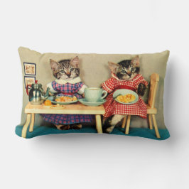 tabby kittens frukost lumbarkudde