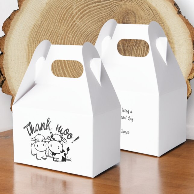 Tack Cow Thned Bröllop Presentaskar (Thank You Cow Themed Wedding Favor Boxes from Ricaso with cute cattle couple and thank 'moo' text)
