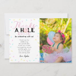 Tack ett helt foto för gruppmunkfödelsedagsfest