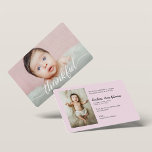 Tack, Flicka Photos Rosa Babydusch Inbjudningar<br><div class="desc">Tillkännagivandekort för personlig baby med en elegant och modern manusskript vit "tacksam" text. Byt ut foto, rosa bakgrund färg och detaljer som du vill anpassa för speciella födelsetal i baby. Använda det här för att tacka alla från din babydusch gång din flicka kommer. Anpassa bilderna (fram och tillbaka) hälsning, baby...</div>