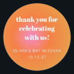 Tack för Bat mitzvah Anpassningsbar för återlinjer Runt Klistermärke<br><div class="desc">Lägg till ett pulserande stil i firande med de här Bat mitzvah Anpassadena Orange Gradient Stickers, perfekt för att tacka gästerna med en modern och djärv beröring. Dessa klistermärken har en ljusnande bakgrund och en vit typografi av eleganten och är idealiska för att försegla favoritpåsar, inbjudningar eller dekorera party-dekoration. Personlig...</div>
