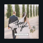 Tack för Bröllop-fotoskript Magnet<br><div class="desc">Tack för magneter för dina gäster i bröllop med ditt foto och namn. Besök vår affär för att se alla våra bröllopsprodukter.</div>