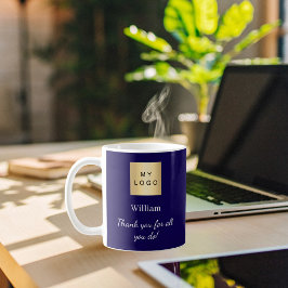 Tack för den blå logotypen av medarbetare kaffemugg