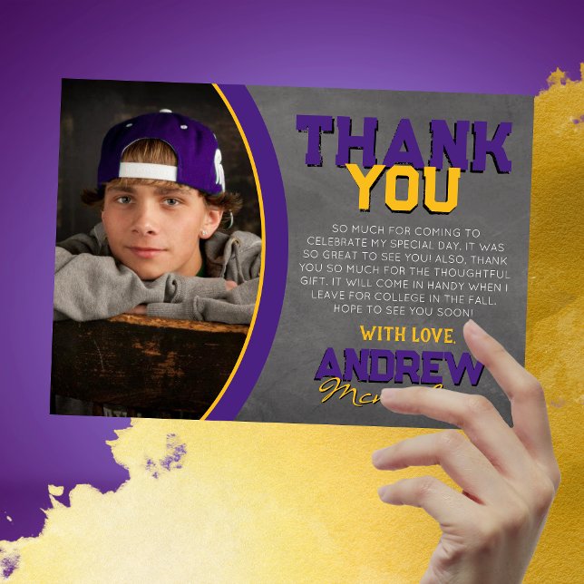 Tack för ditt kort för Chalkboard Studenten, lila  (Unique 1 Photo Purple and Yellow Gold Chalkboard Graduation Thank You Cards)