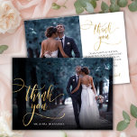 Tack för ditt kort för fotot Bröllop i Snyggt Guld<br><div class="desc">Modern Elegant Boho Chic Guld Calligraphy Script Bröllop 2 Photo Tackyou Card. Snyggt bröllop tackar dig för att du har en fullt-fotot på framsidan med texten "Tack" i ett litet, snabbt och snävt tecken på typografi-skript, swash svan font overlay på bild och ett omvänt sidefoto (1) och ett förtillverkat tack....</div>