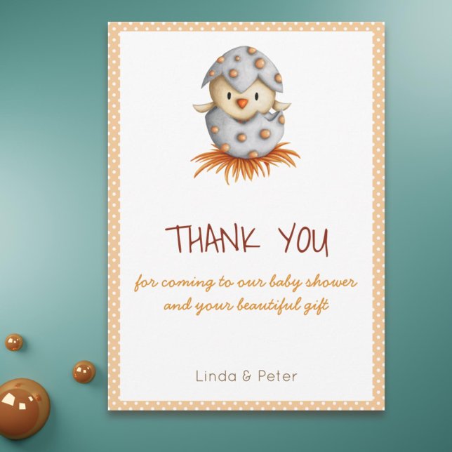 Tack för ditt kort, lilla fågelkläckande babyskor inbjudningar (Cute thank you card with a bird hatching)