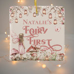 Tack för första Födelsedagsfestens Personlig Julgransprydnad Keramik<br><div class="desc">Gör din lilla älvs första födelsedag ännu mer magisk med vår Fairy First Födelsedagsfest Personlig Tack Ceramic Ornament! Den här charmerande prydnaden är den perfekt partiens tjänst att tacka dina gäster för att de gått med i förtjusningen av firande, som är en del av den sagda trädgården. Våra keramiska prydnadsföremål...</div>
