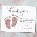 Tack för  Rosa Glitter Feet Baby Shower Vykort<br><div class="desc">Det här babyvisaren är ett tackkort som är dekorerat med modern typografi och söt rosa glitter baby fötter. Anpassade enkelt med ditt eget budskap. Använda alternativet Anpassa ytterligare om du vill ändra texten storlekt, stil eller färg om du vill. Eftersom vi skapar vår egen teckning kommer du inte att hitta...</div>