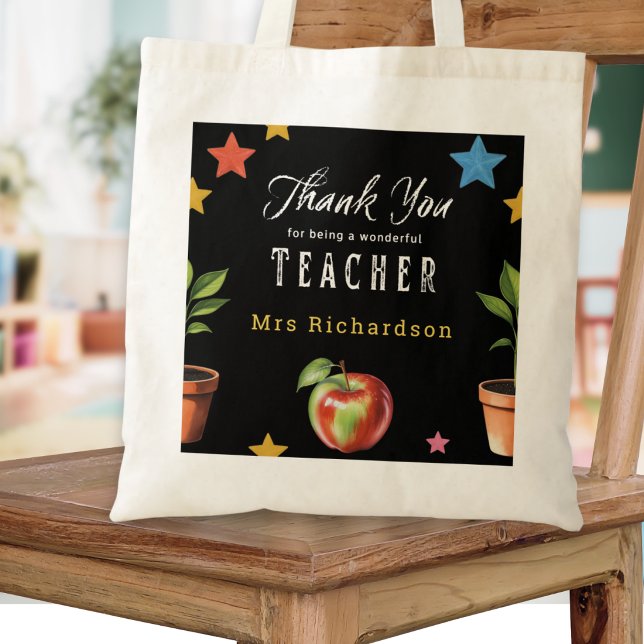 Tack Lärare Kritstavla Äpple Personlig Tygkasse (A personalized tote bag with message 'Thank you for being a wonderful teacher' in a chalkboard style)