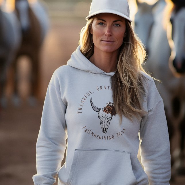 Tack och lov, Westerna vänner! T Shirt (Thankful, Grateful, Blessed Women's Friendsgiving Thanksgiving Hoodie. Hand-Drawn Cow Skull & Roses.)