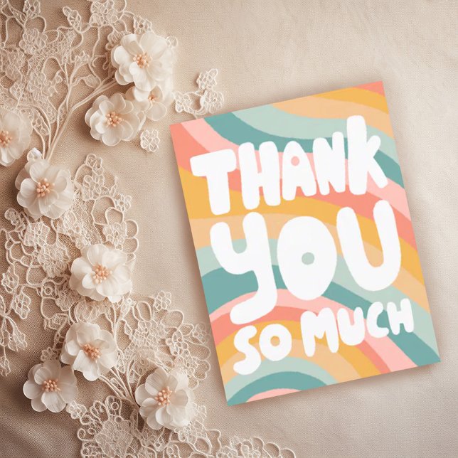 TACK SÅ MYCKET Pastell Regnbågsränder ANPASSAD  Vykort (Pastel rainbow stripes thank you handlettering bubble letters custom postcard)