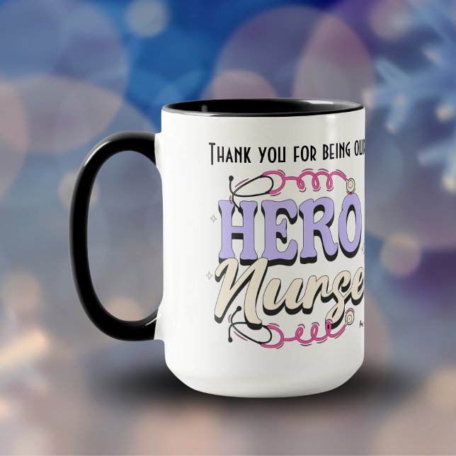 Tack, sjuksköterska Rosa Typography PERSONALIZE Mugg (Personalize for the Nurse or Caregiver In your Life, )