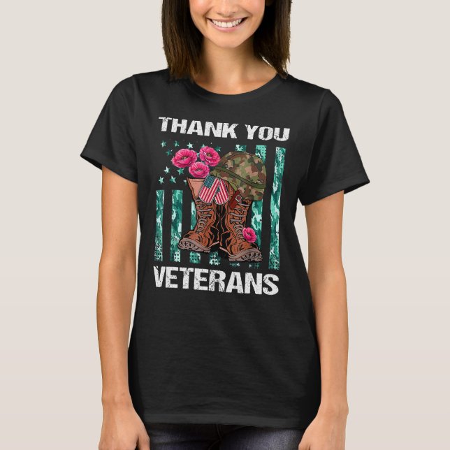 Tack Veterans Combat Boots Poppy Flower Veter T Shirt (Framsida)