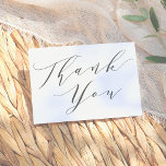 Tacken Minimalistisk skriptkalligrafi för elegant Tack Kort<br><div class="desc">Ett tackkort för eleganten som matchar alla händelser. Kortets framsida har "Tack" i skriptcalligrafi. Korten går tillbaka till ett tackmeddelande för anpassningsbarna som kan redigeras eller tas bort efter dina behov. Besök vår butik för mer design.</div>
