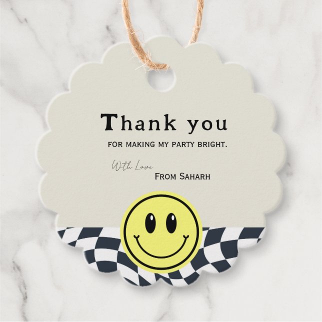 Tacken Retro Black and white checkad födelsedagska Gåvor Etiketter (Framsida)