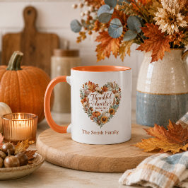 Tackfulla hjärtan samlas här på Thanksgiving Mugg