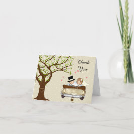 Tackkort för bröllop med brud och brudgum i bil