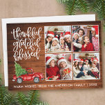 tacksamt tacksamt bläck Wood Lastbil 4-foto Julkort<br><div class="desc">Modern Calligraphy Script Thankful Blsed 4 Photo Collage Helgdag Card innehåller en Watercolor Vintage Red Lastbil med Julgran. Rustic Land Wood Print.</div>