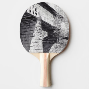 Täckt brygga pingisracket
