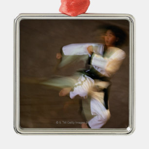 Tae Kwon hoppar sparkar Julgransprydnad Metall