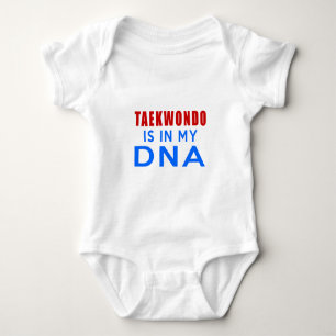 TAEKWONDO ÄR I MIN DNA TEE SHIRT