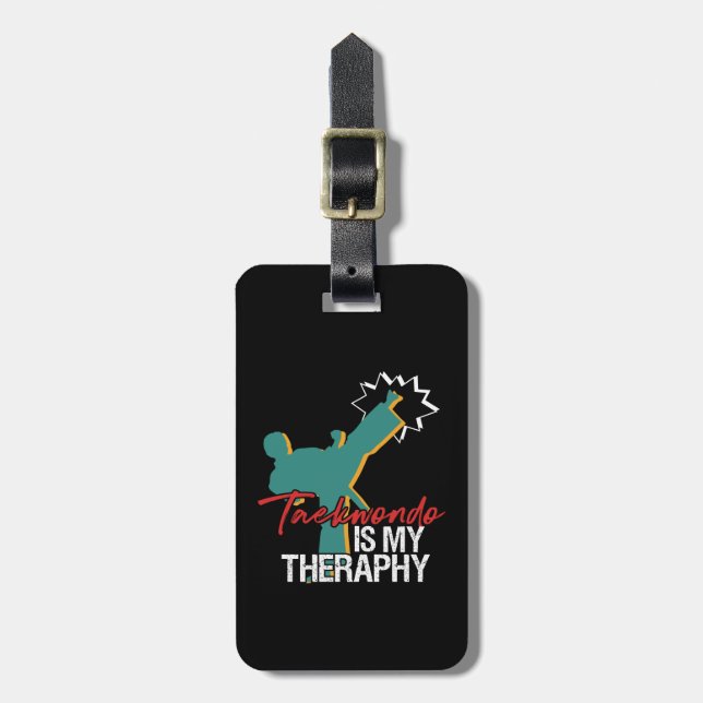 Taekwondo är min terapi, svart martialkonst Bälte Bagagebricka (Vertikal Framsida)