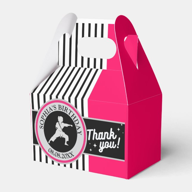 Taekwondo Födelsedagsfest, Taekwondo Girl Player F Presentaskar (Framsidan Sidan)