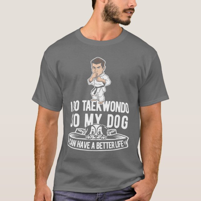 Taekwondo Hund roligt T Shirt (Framsida)