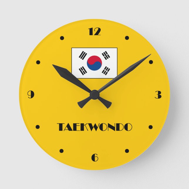 Taekwondo Wall Clock Rund Klocka (Framsida)
