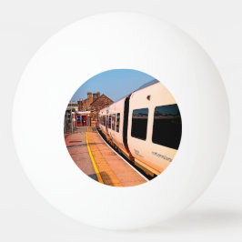 Tåg sida pingisboll