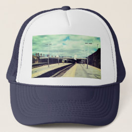 Tåg vid station keps