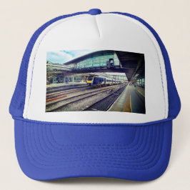 Tåg vid station keps