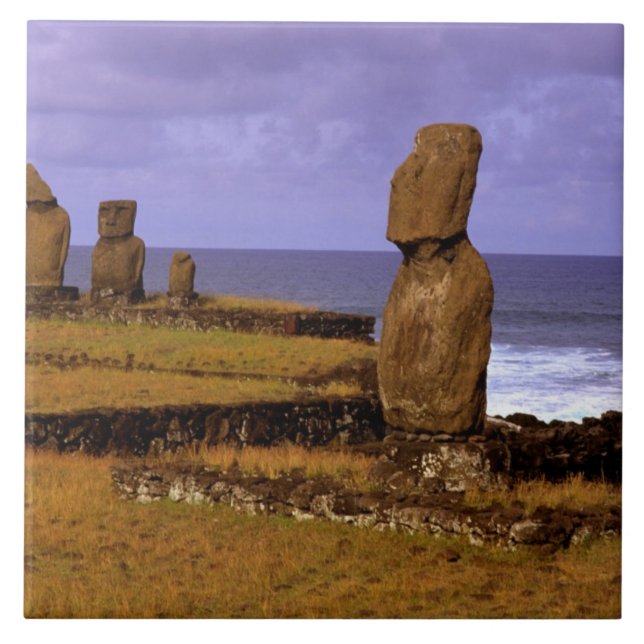 Tahai-plattformen Moai-staty Abstrakt påsk Kakelplatta (Framsidan)