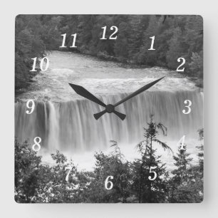 Tahquamenon Upper Falls Grayscale Wall Clock Fyrkantig Klocka