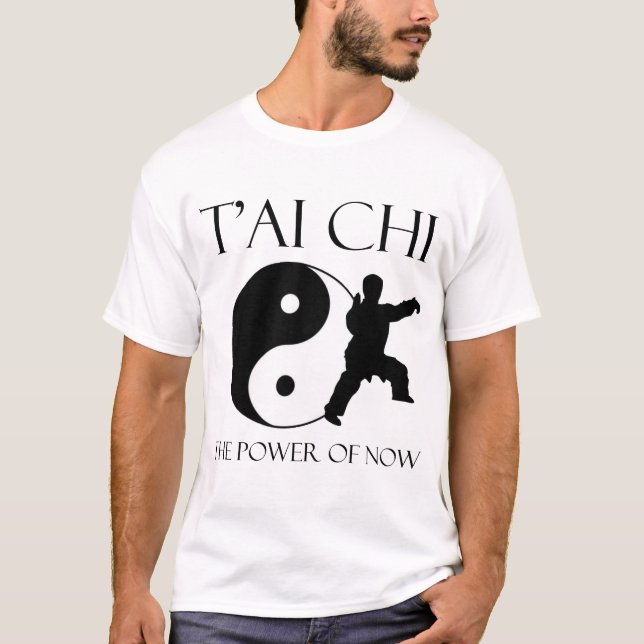 T'ai Chi - kraften hos nu T Shirt (Framsida)