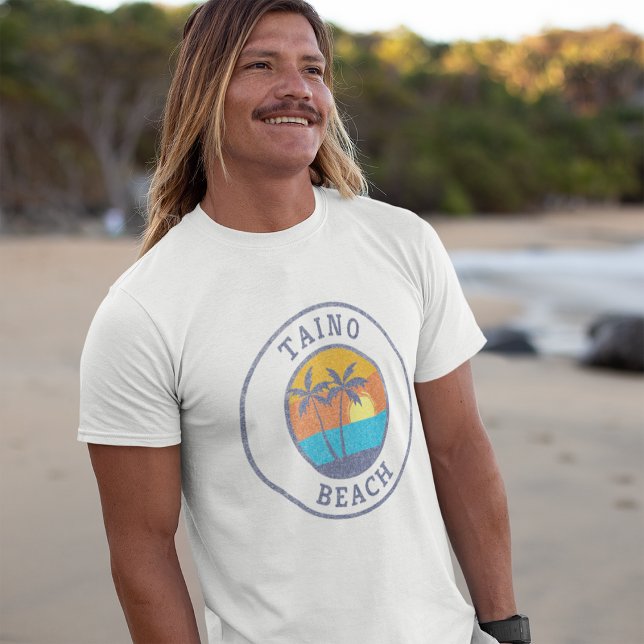 Taino Beach, Bahamas Faded Classic Style T Shirt (Skapare uppladdad)