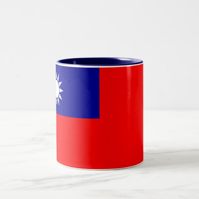 Taiwans flagga Två-Tonad mugg (Center)