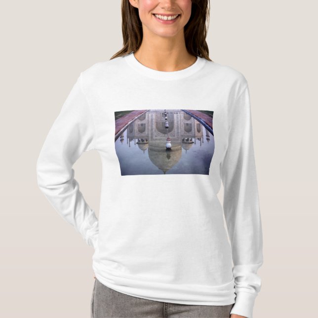 Taj Mahal-reflektion, Agra, Uttar Pradesh, T Shirt (Framsida)