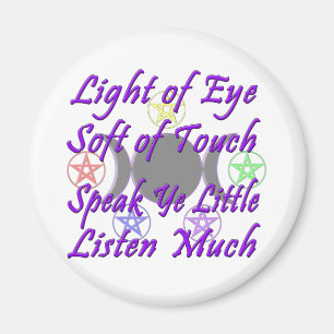 Tala Ye lyssnar lite mycket Magnet