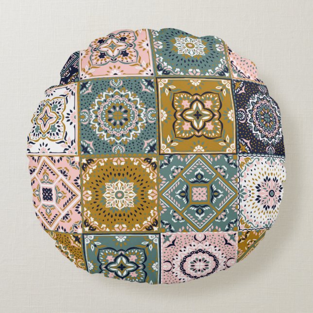 Talavera Indian: Patchwork, Ethnic Mosaic. Rund Kudde (Framsidan)