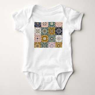 Talavera Indian: Patchwork, Ethnic Mosaic. T Shirt