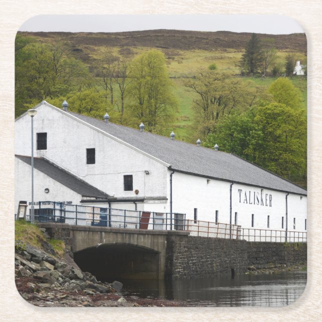 Talisker whisky-destilleri på Skye, Skottland Underlägg Papper Kvadrat (Framsidan)