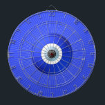 Talisman för skydd mot Evil Öga Darttavla<br><div class="desc">Ward of the ill effects of Evil Öga with this amulet design that a onde öga with solar rockas at against a blue bakgrund The onde öga kan orsaka skada eller dåligt tur för den person till vilken det riktas på grund av avund eller ogillande. Skydda mot ondska öga med...</div>