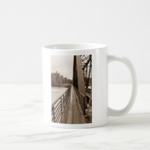 Talkeetna järnväg överbryggar walkwayen kaffemugg